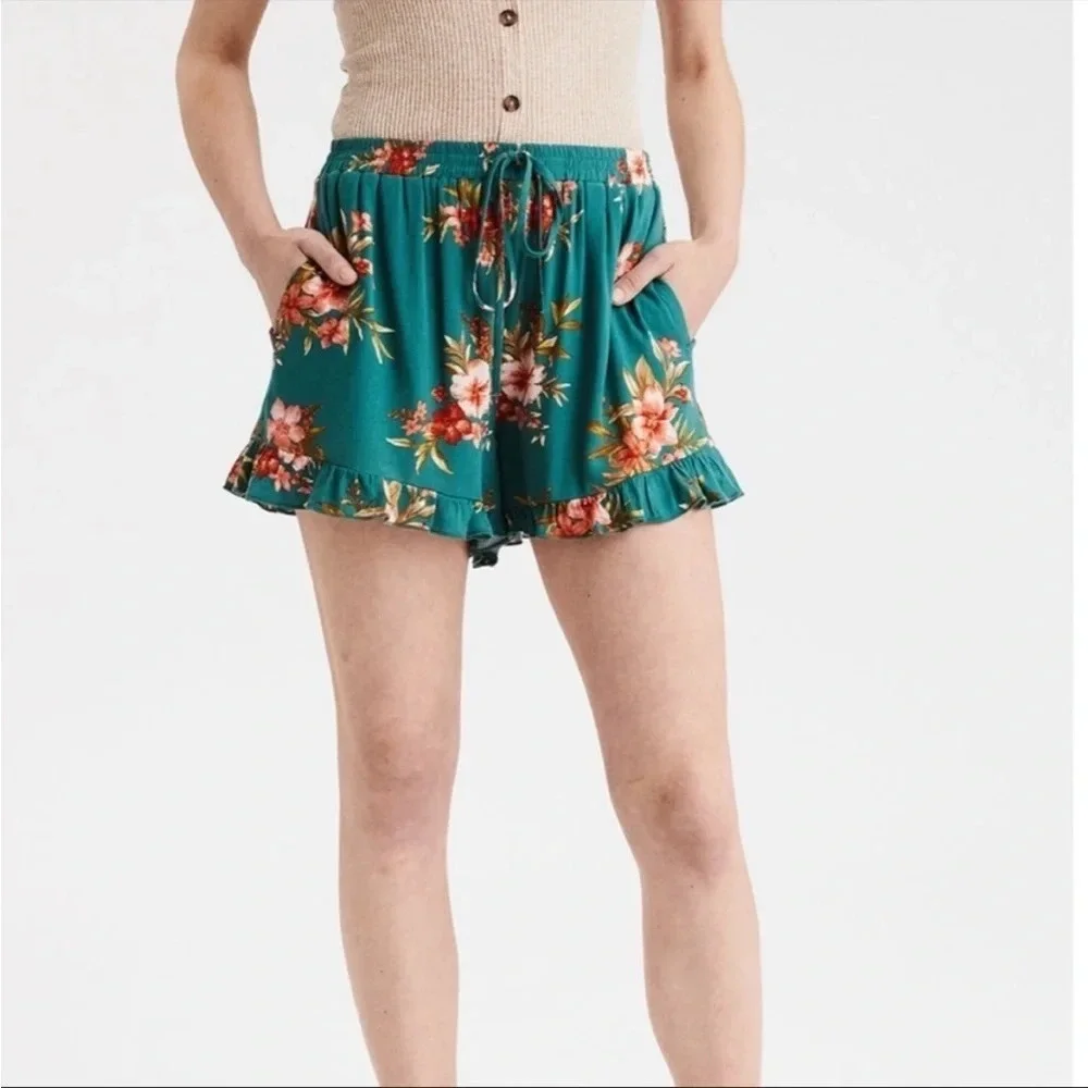 American Eagle Floral Linen‎ Ruffle Pull On Elastic Shorts